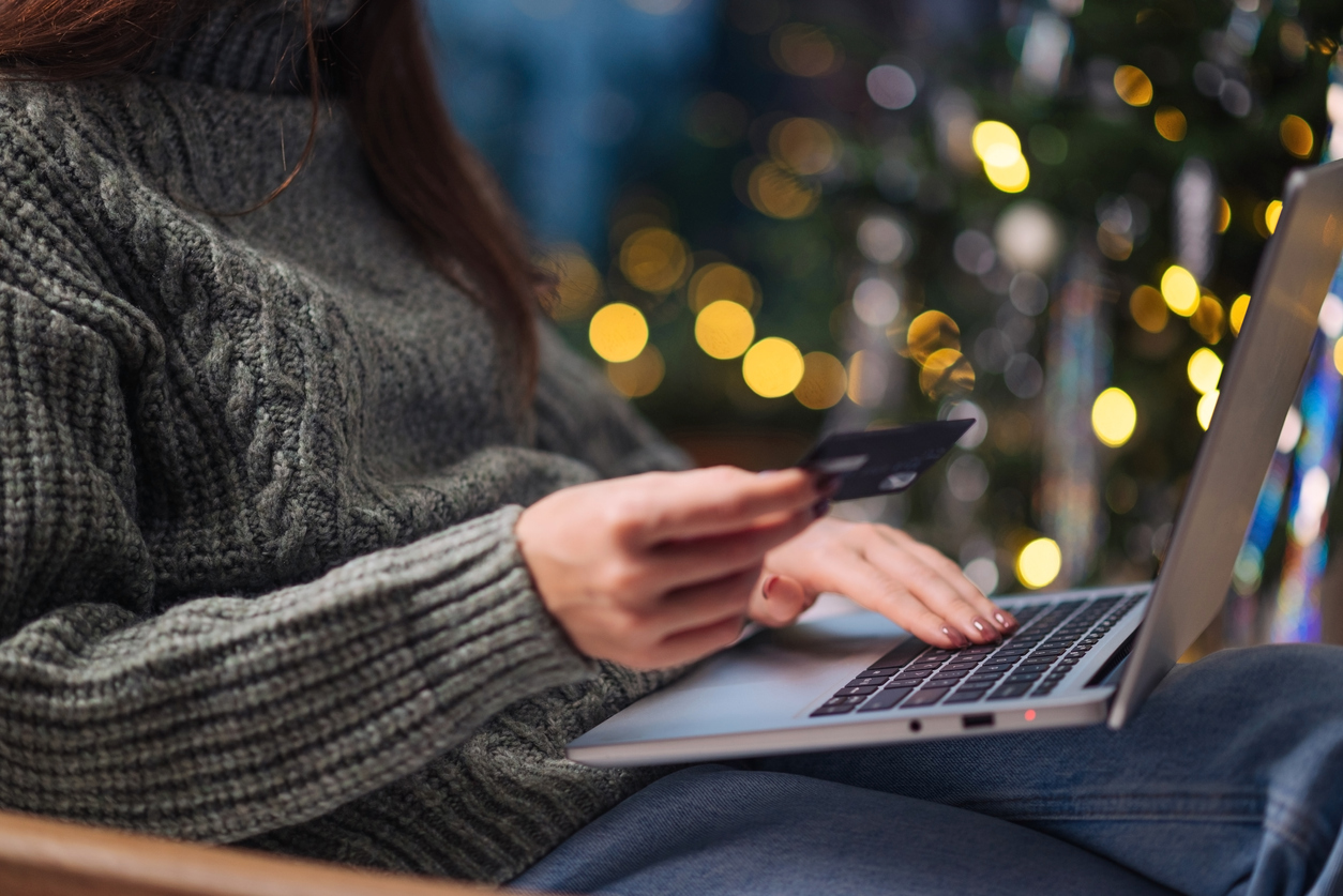 Avoiding Holiday Scams | Family First Federal Credit Union